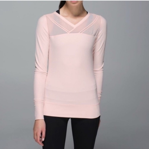 Lululemon Just Breathe Long Sleeve Top Pink Mesh Polka Dot Size Small - Picture 1 of 8